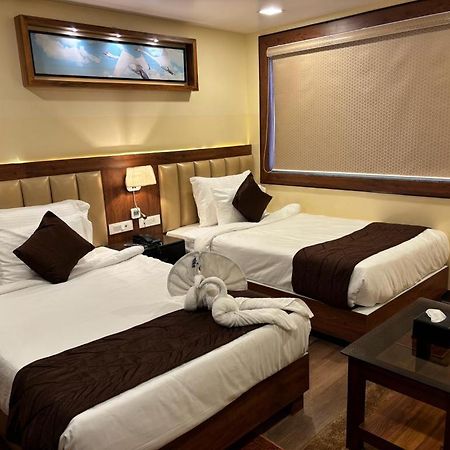 Hotel Golden Orbit Asansol Ngoại thất bức ảnh