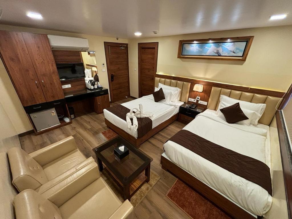 Hotel Golden Orbit Asansol Ngoại thất bức ảnh