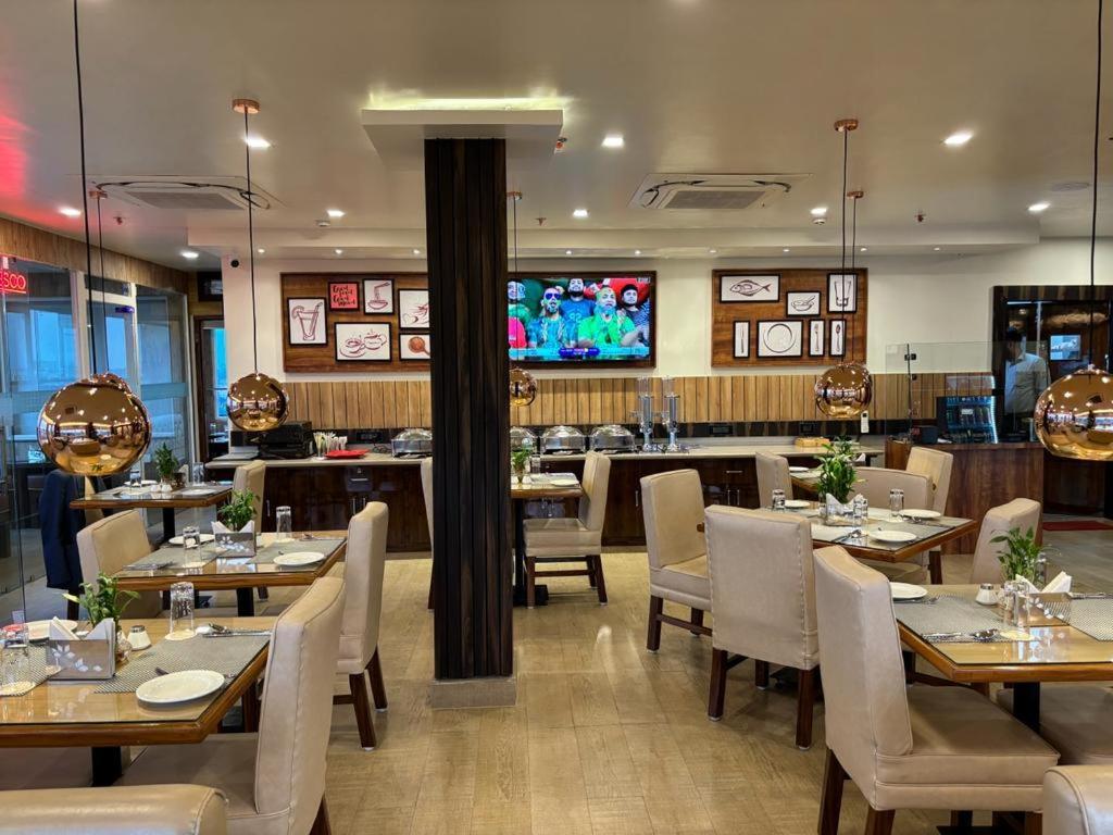 Hotel Golden Orbit Asansol Ngoại thất bức ảnh