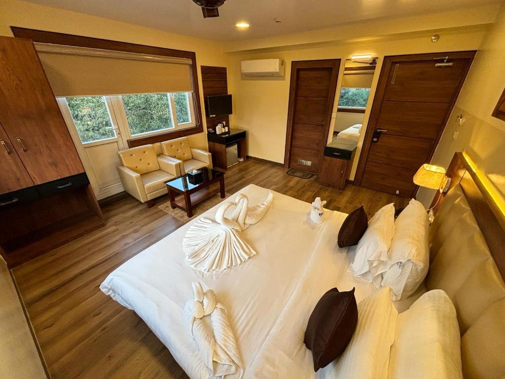 Hotel Golden Orbit Asansol Ngoại thất bức ảnh